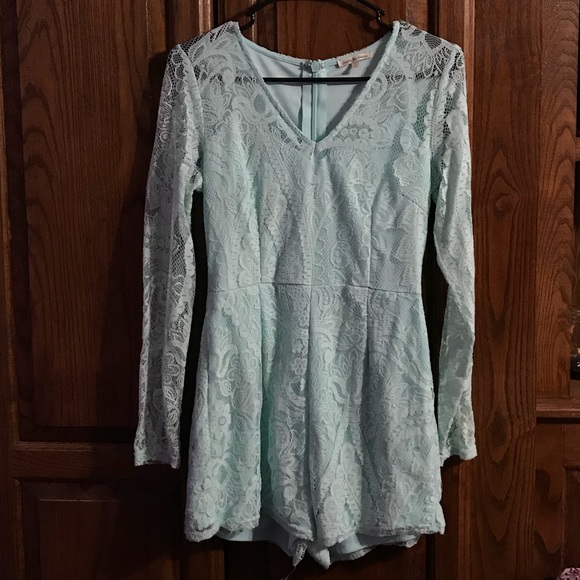 Light blue romper - Picture 2 of 2